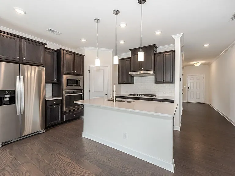 2018 Poplar Ridge Dr — Photo 7