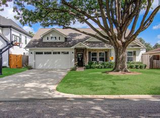1722 Chippendale Rd, Houston, TX 77018