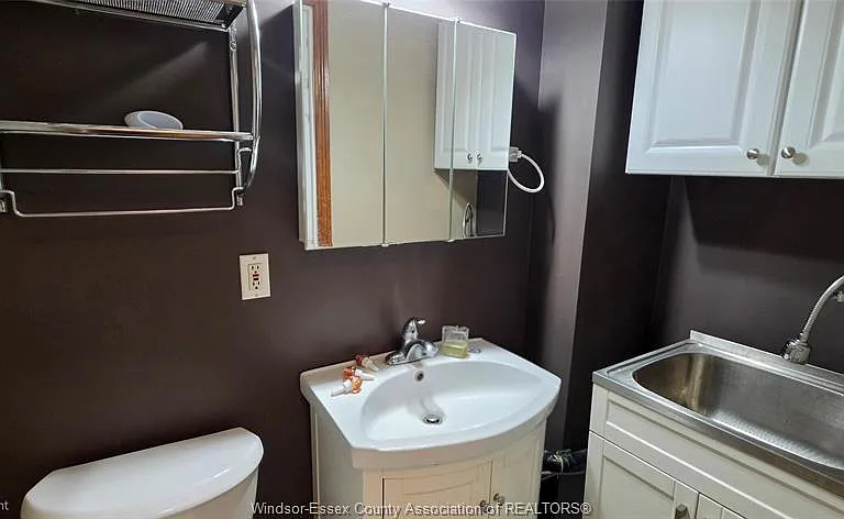 1050 Bartlet Dr — Photo 10