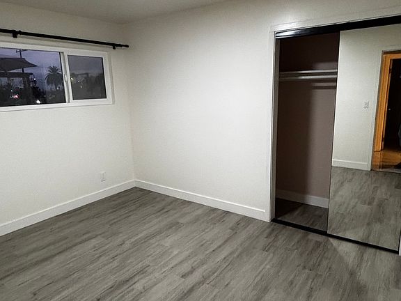 5th image of 4814 1/4 W 98th St