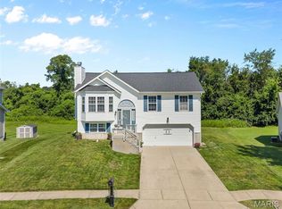 103 Pine Hollow Ln, Collinsville, IL 62234