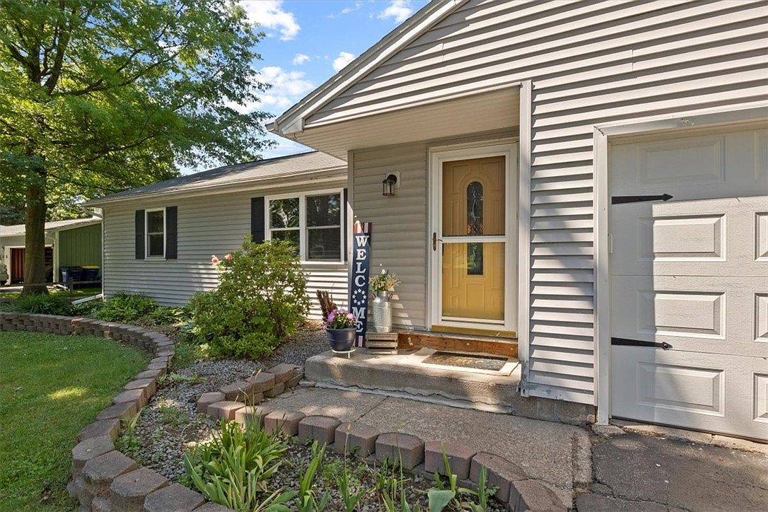 816 Klem Rd, ster, NY 14580 Zillow