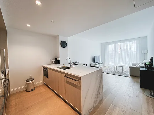 Rented by Acre NY Realty Inc | media 9