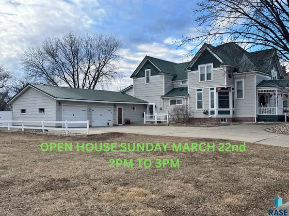 319 N Broadway St, Canton, SD 57013