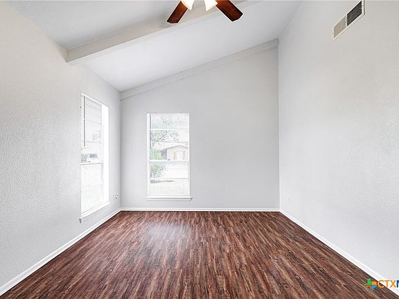 5th image of 7442 Singing Brook Dr