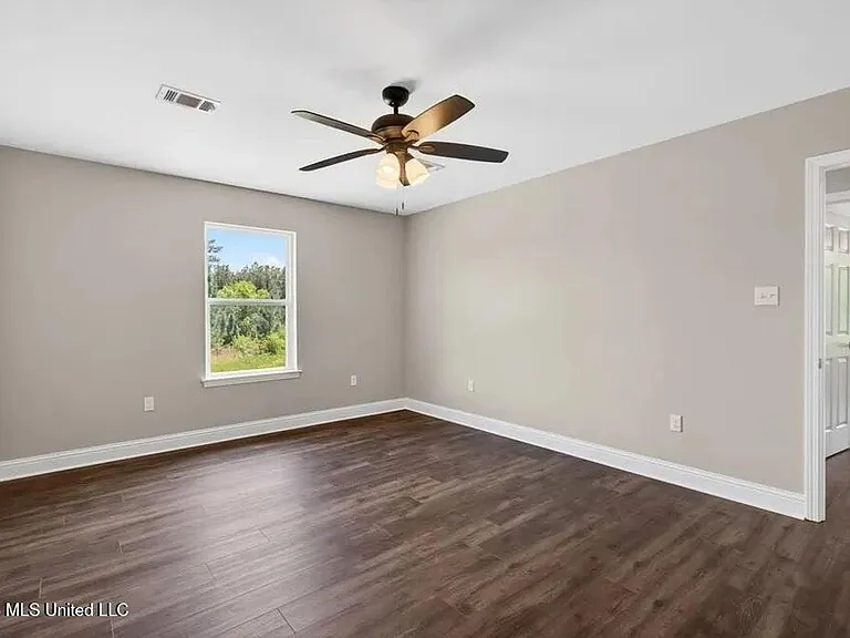 44 John Travis Rd — Photo 5