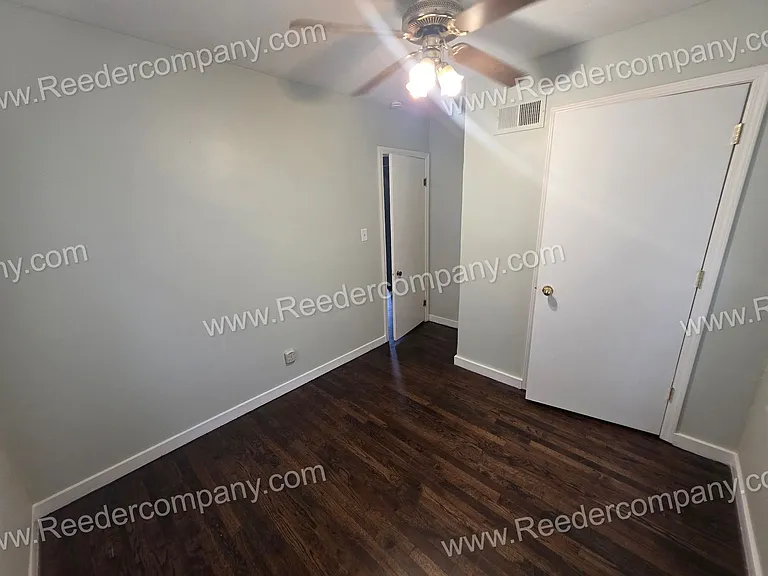 3317 173rd St — Photo 8