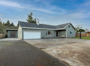 785 Quinnat St, Hammond, OR 97121