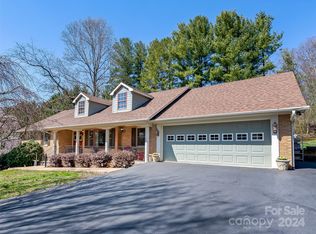 69 Braddock Way, Asheville, NC 28803