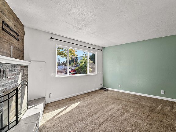 3rd image of 1811 Conestoga Dr