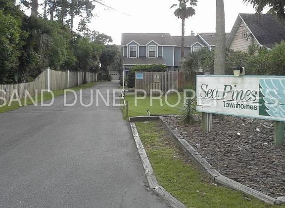 3rd image of 8288 Covewood Ln