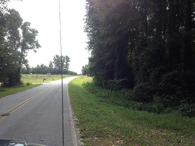 2nd image of 465 Old Barbour Rd