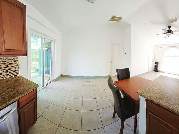 5th image of 609 Llama Dr
