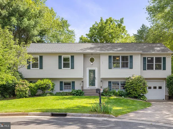 60 Fishback Ct, Warrenton, VA 20186