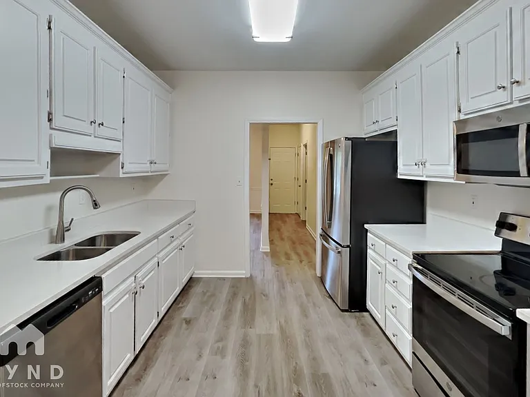 535 Montrachet Ct — Photo 5