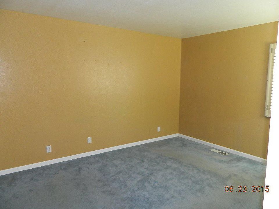 2nd image of 213G New York Ranch Rd #G