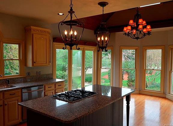 3rd image of 5626 Royal Troon Ct