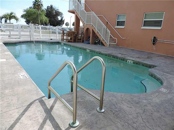 2nd image of 5605 Shore Blvd S #A