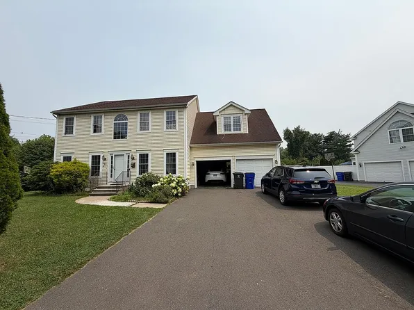 48 Chatfield Dr, West Hartford, CT 06110