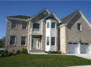 74 Monet Dr, Mays Landing, NJ 08330