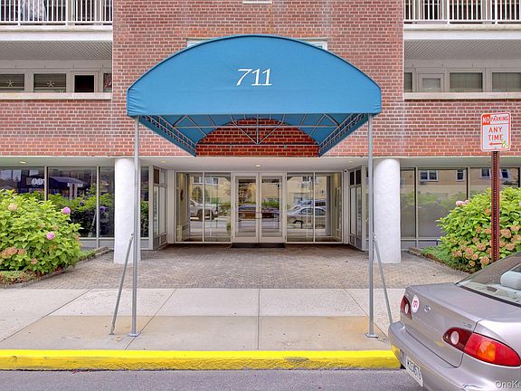 3rd image of 711 Shore Road #1N