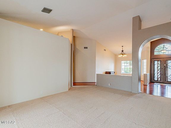 5th image of 3025 W Canyon Brook Trl