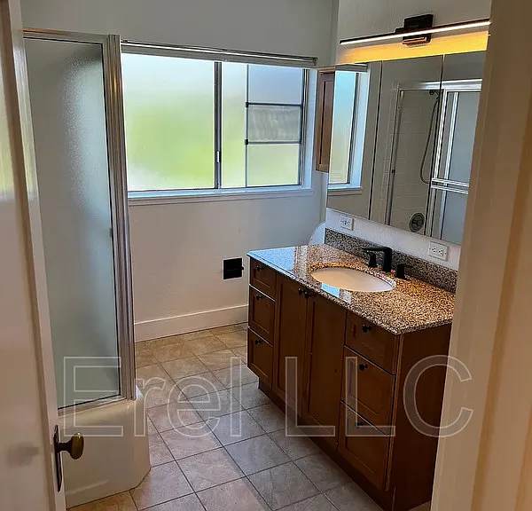 2521 Ashby Ave — Photo 10