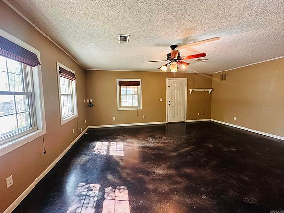 3rd image of 539 Ashley Road 402