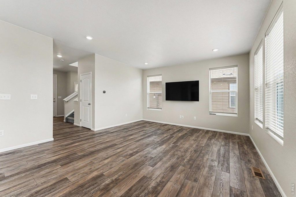 3025 Pawnee Creek Dr