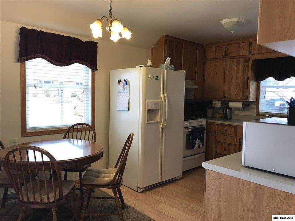 2nd image of 104 Mission Dr