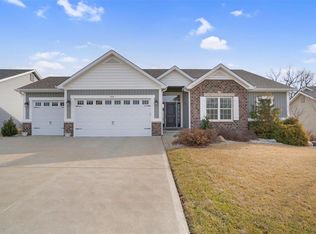 1804 Barclay Forest Ct, Wentzville, MO 63385