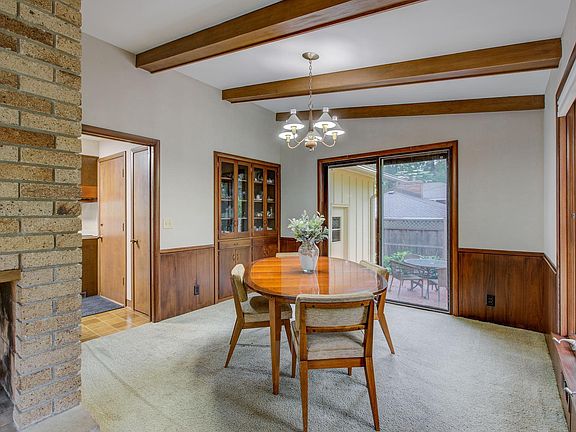 5th image of 1422 Trollhagen Dr NE