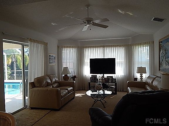 4th image of 5 Cloverdale Ct N