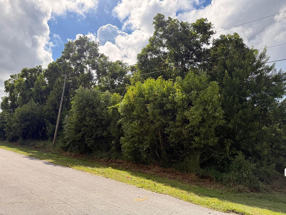2nd image of 576 SE Nome Drive
