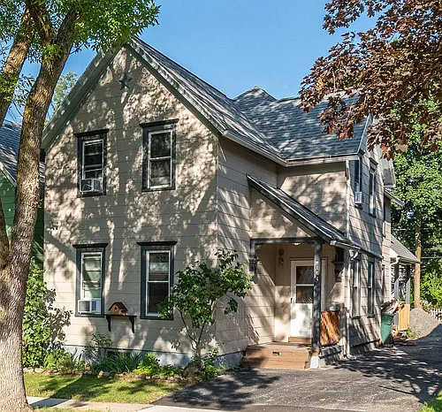164 Oakland St Photo 1