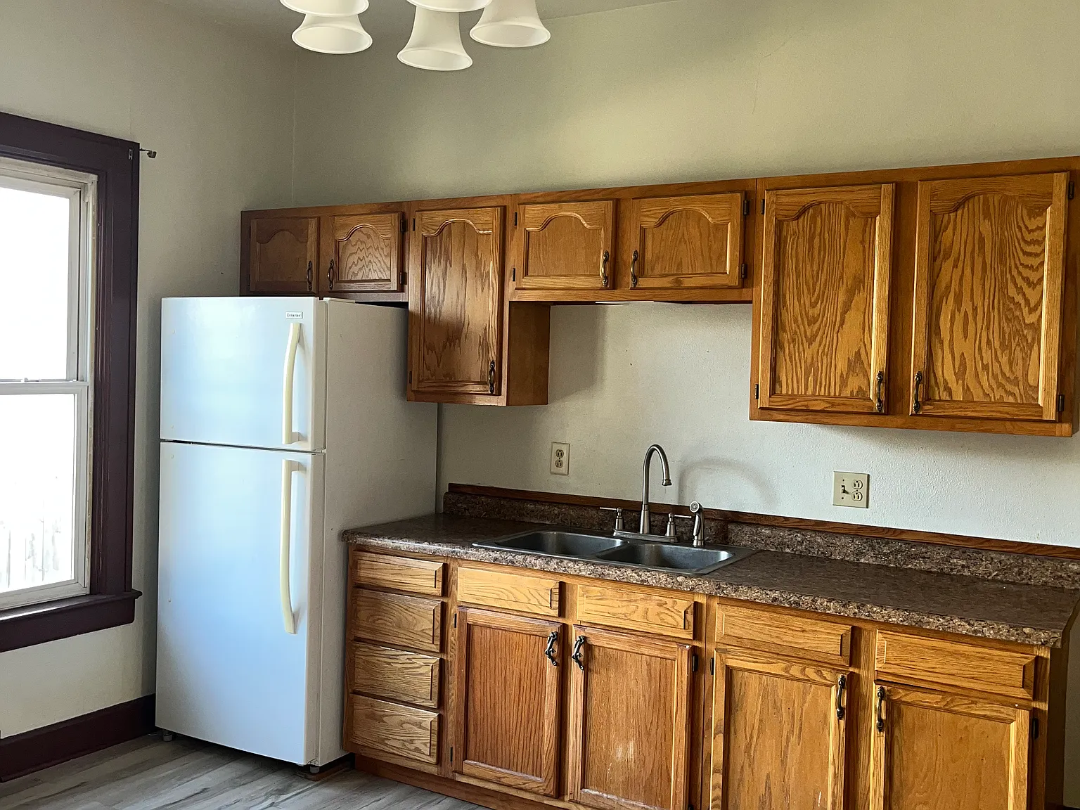 2 bed, 1000 sqft, $1,200 — Photo 2