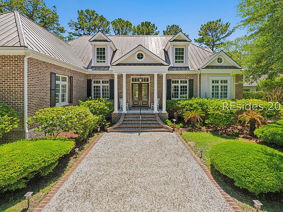 2nd image of 16 Whitehall Dr