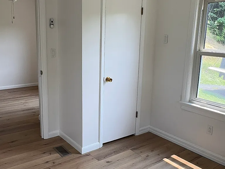 3076 Skyview Dr — Photo 10