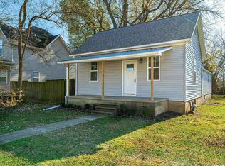 1111 3rd St, Lincoln, IL 62656