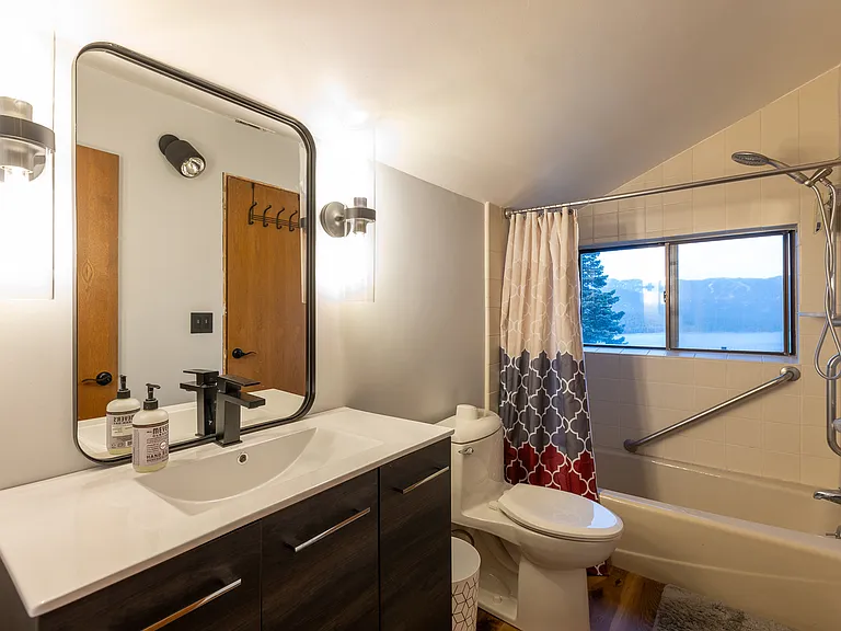 Upstairs Bathroom