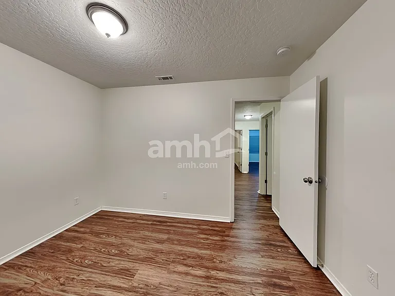 1211 N Cambrick Dr — Photo 20