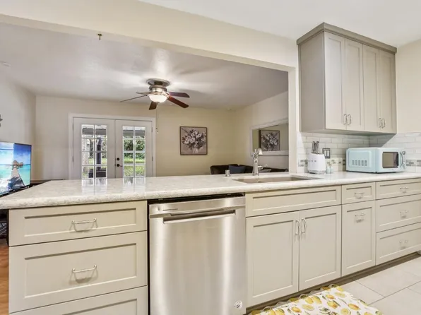 7431 Van Maren Ln, Citrus Heights, CA 95621