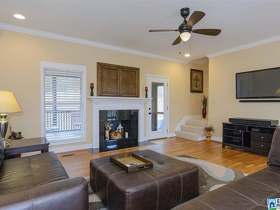 5th image of 3881 Black Oak Ln