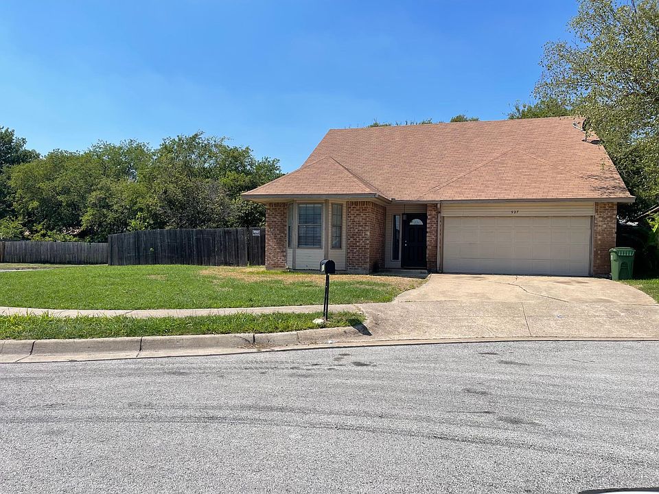 1st image of 927 Rolling Meadows Dr