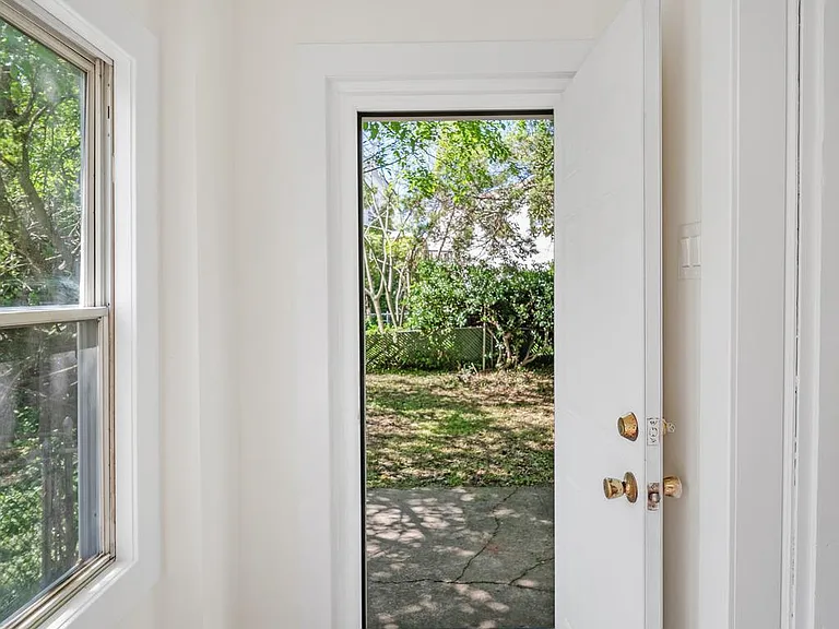 140 S Keswick Ave — Photo 16