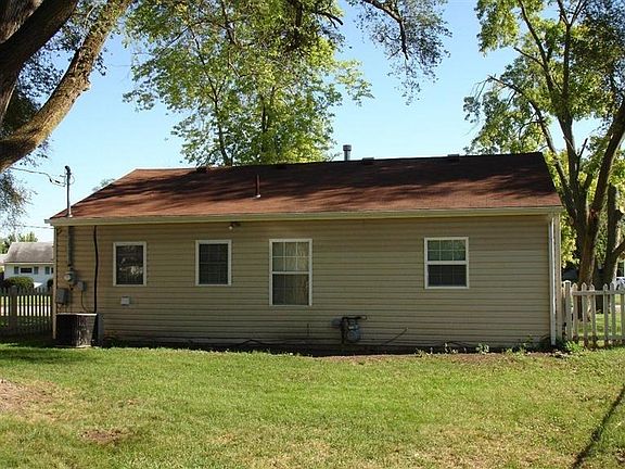 3rd image of 517 Florence Ave