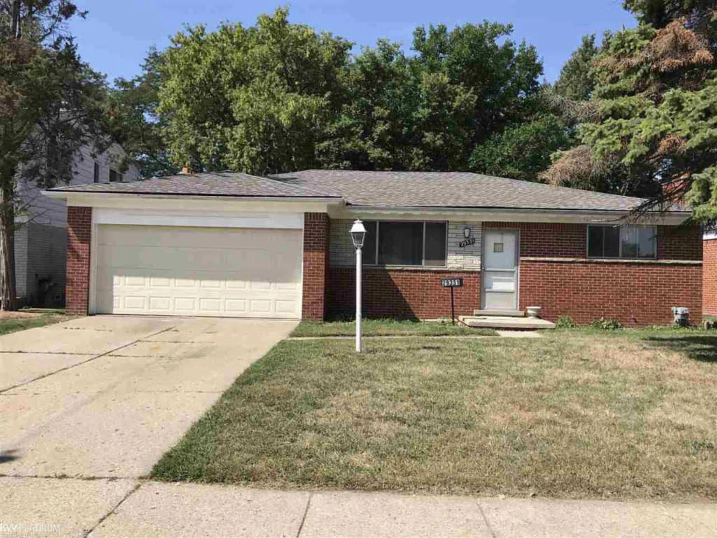 29331 Westbrook Ave photo 1