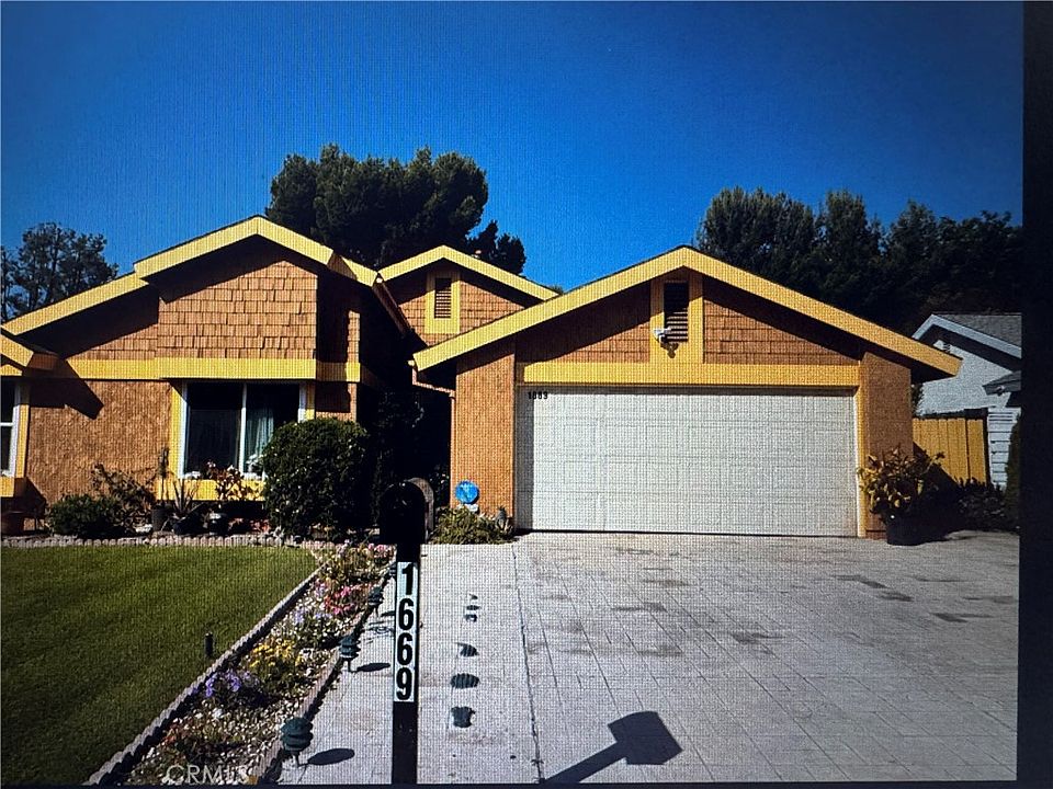 1st image of 1669 W Phillips Dr