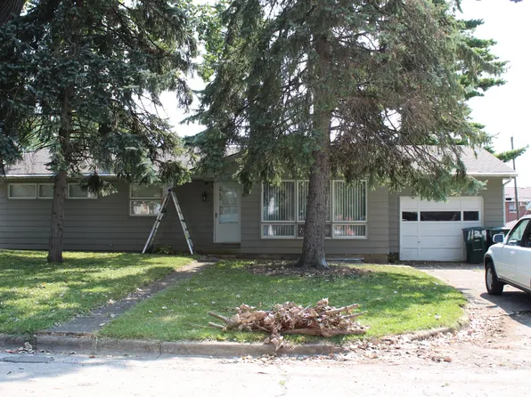 1129 W Carson St, Muncie, IN 47303