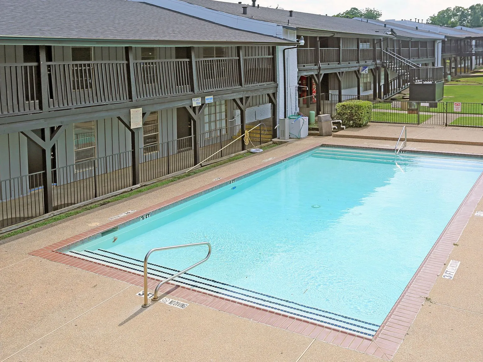 Sun Ridge Apartments — Photo 4